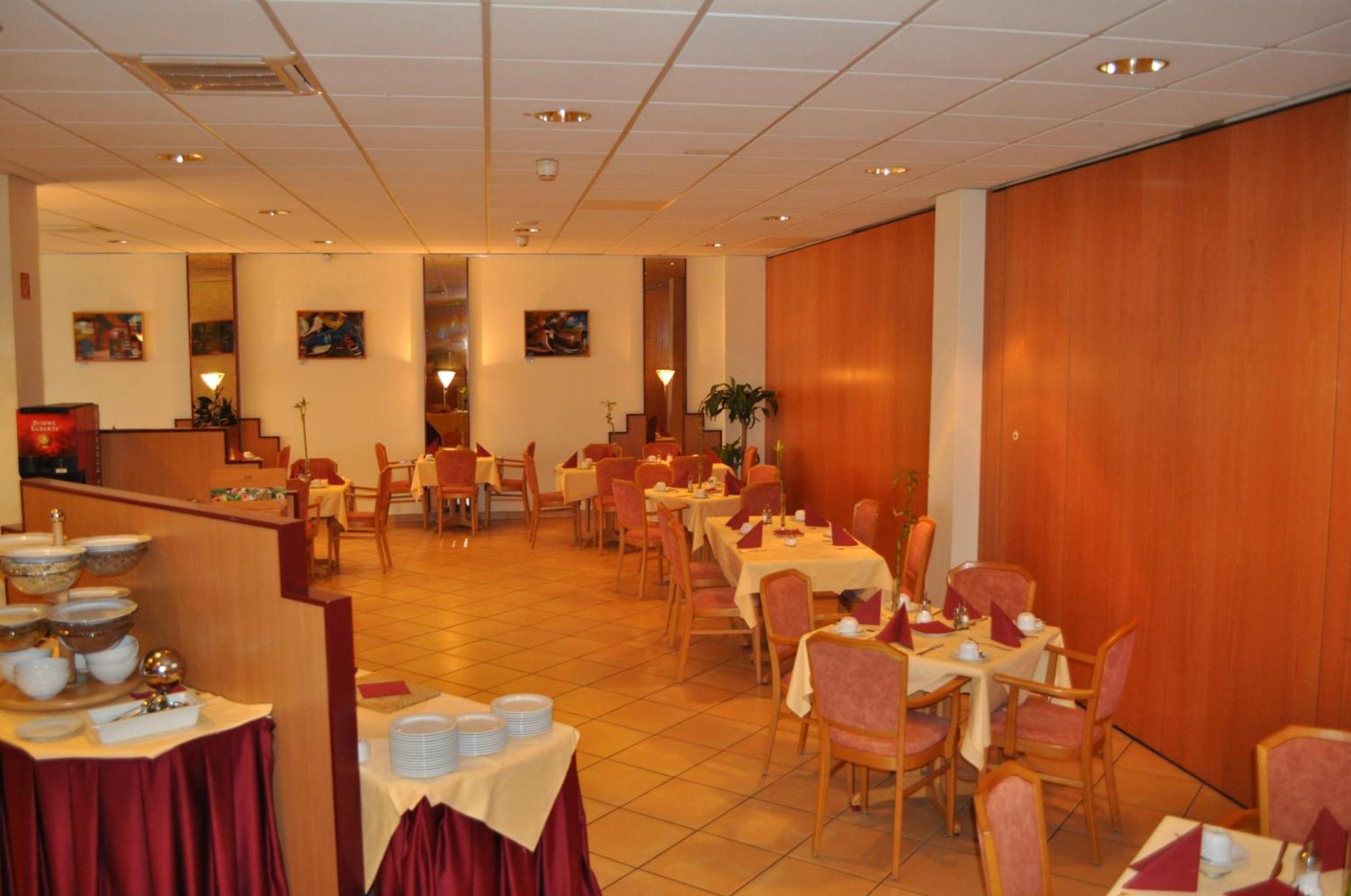 Trip Inn Hotel Frankfurt Airport Ruesselsheim Rüsselsheim Exterior foto