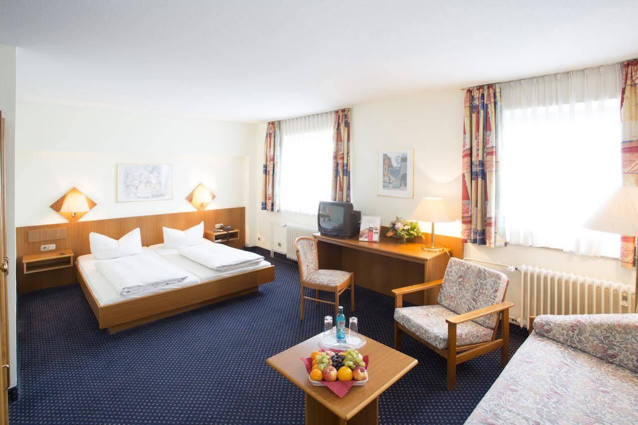 Trip Inn Hotel Frankfurt Airport Ruesselsheim Rüsselsheim Exterior foto